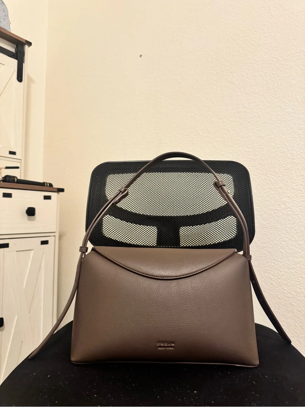 Hudson Shoulder Bag in Espresso Brown